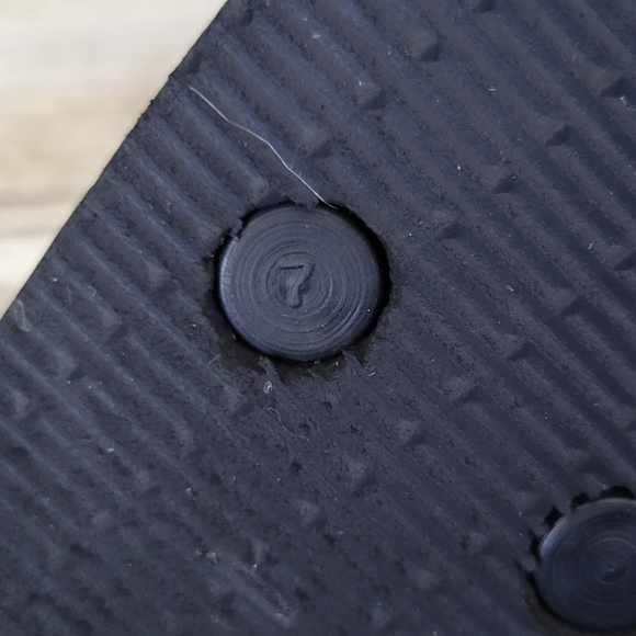 NWOT Toddler Boys Black & Orange Flame Print Flip Flops Thong Sandals Unbranded - Picture 6 of 7